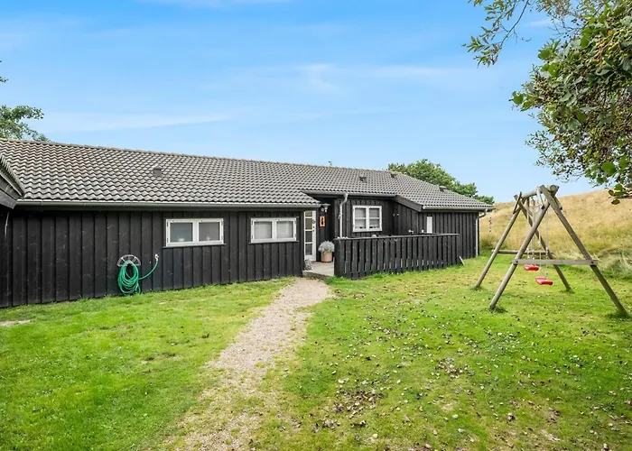 Danko - 1-5km From The Sea By Interhome